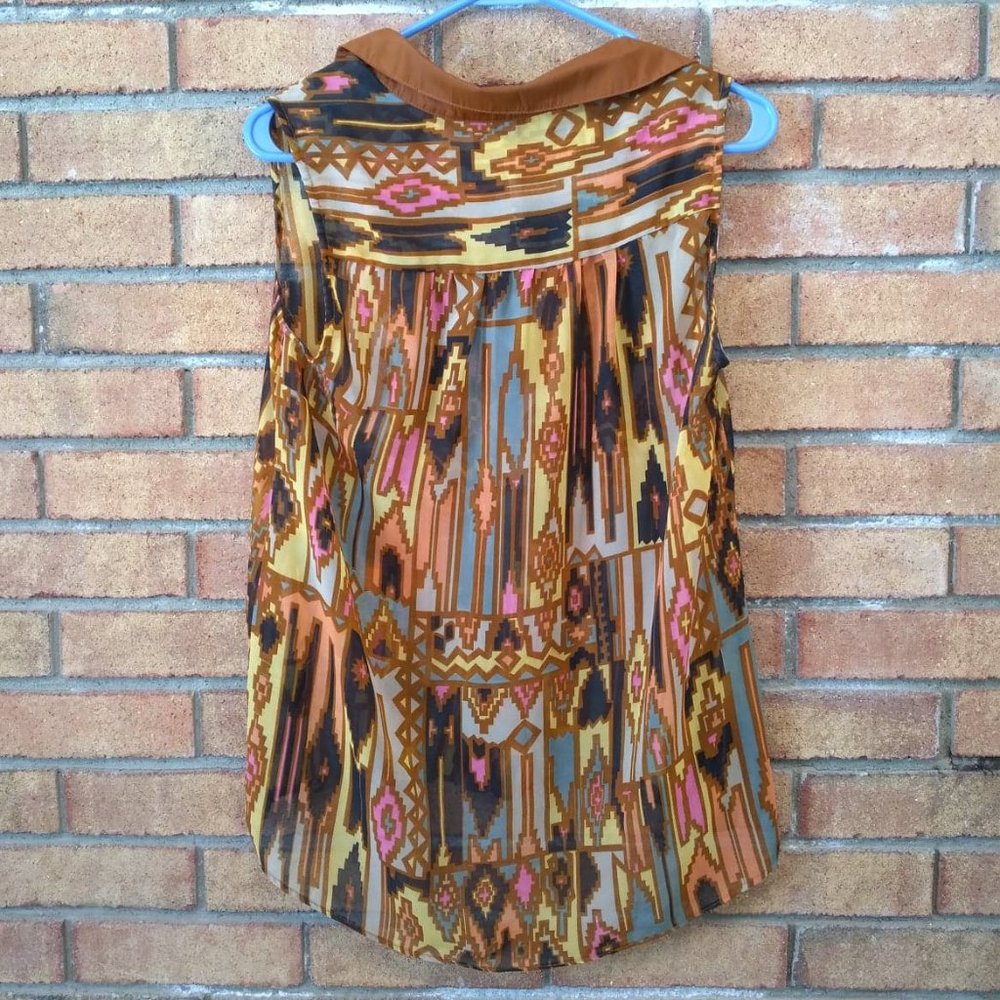 High-low Sheer Tank Top - Picture 2 of 5